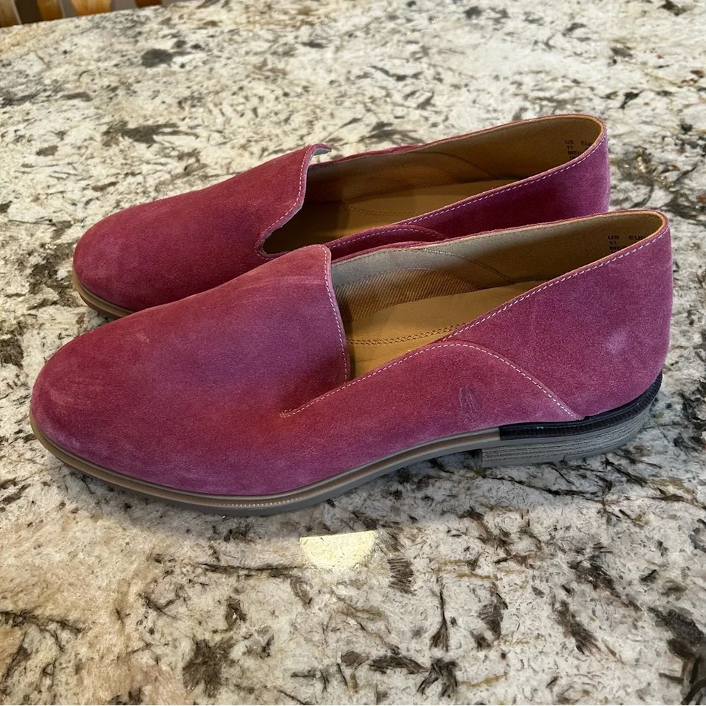 Hush Puppies‎ Bailey Slip-On size 11 women’s pink suede loafers